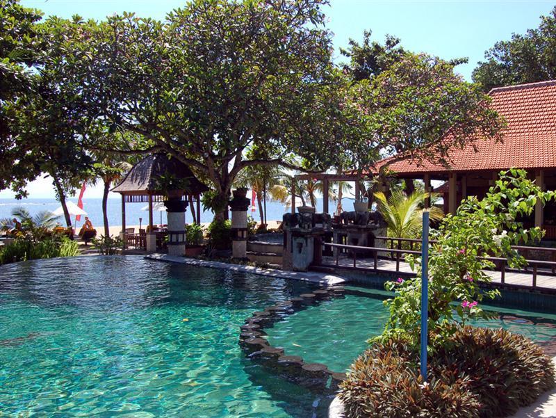 Besakih Beach Hotel Sanur  Exterior photo