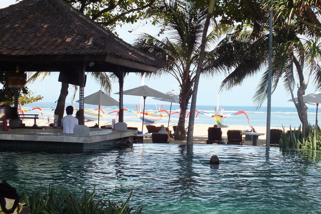 Besakih Beach Hotel Sanur  Exterior photo
